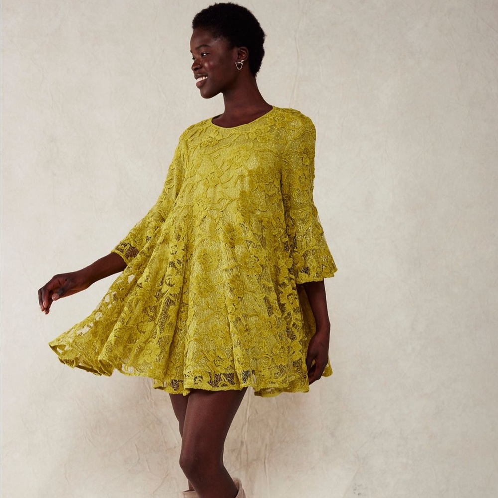 Free People Le Fleur Mini Dress - Size Extra Small EUC (worn one time)